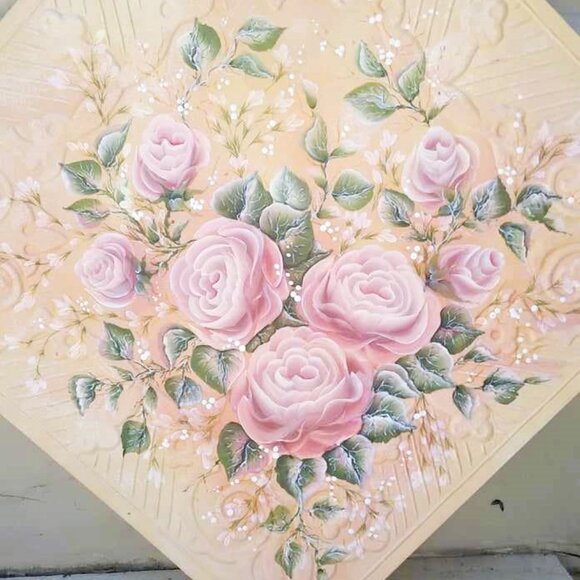 Set of 3 Incredibly Detailed Hand Painted Rococo Style Flowers on Embossed Metal - Picture 9 of 10